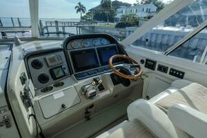 2006 Sea Ray 40 Motor Yacht thumbnail 9
