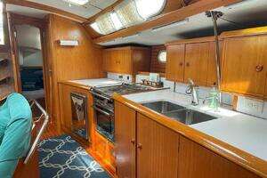 1998 Jeanneau 45.2 thumbnail 39