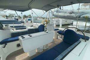 1998 Jeanneau 45.2 thumbnail 26