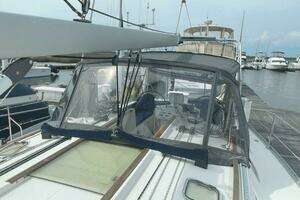 1998 Jeanneau 45.2 thumbnail 20