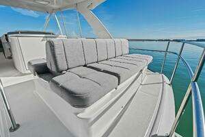 2016 Tiara Yachts 50 Flybridge thumbnail 43