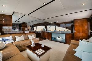 Ocean 73 UNCONQUERED - Salon