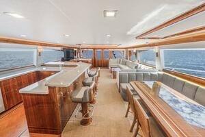 2021 Viking 92 Skybridge