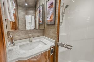 2021 Viking 92 Skybridge