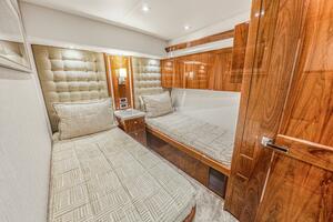 2021 Viking 92 Skybridge