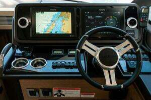 2018 Prestige 460 thumbnail 30