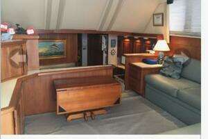 1989 Viking Sportfish 41 thumbnail 12