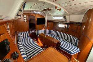 2001 Beneteau Oceanis 361 thumbnail 6