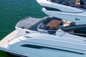2017 Princess S65 thumbnail 7