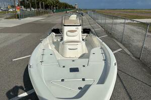 21ft NauticStar Yacht For Sale