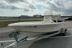 21ft NauticStar Yacht For Sale