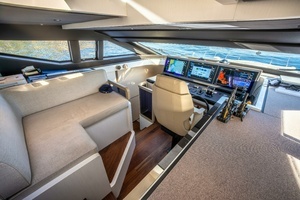 2025 Ferretti Yachts Ferretti 940 thumbnail 33
