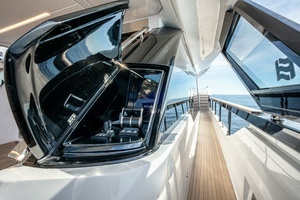 2025 Ferretti Yachts Ferretti 940 thumbnail 6