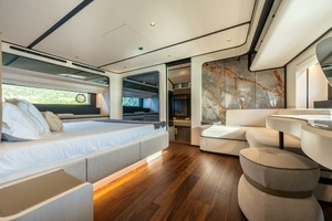 2025 Ferretti Yachts Ferretti 940 thumbnail 14