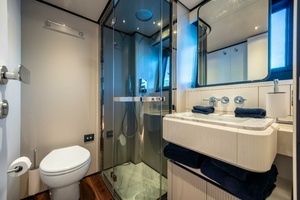 2025 Ferretti Yachts Ferretti 940 thumbnail 21