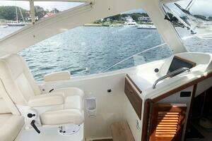 2007 MJM 34z Hard Top Express thumbnail 11