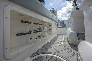 2010 Concept 4400 Sport Yacht thumbnail 36