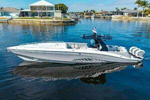 2010 Concept 4400 Sport Yacht thumbnail 1