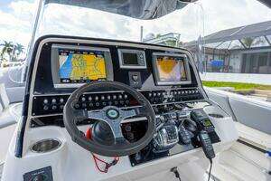 2010 Concept 4400 Sport Yacht thumbnail 45
