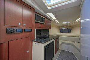 2010 Concept 4400 Sport Yacht thumbnail 27