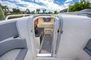 2010 Concept 4400 Sport Yacht thumbnail 20