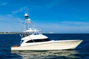 2015 Viking 70 Convertible thumbnail 1