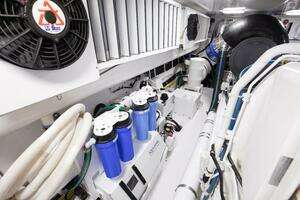 2015 Viking 70 Convertible thumbnail 27
