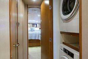 2008 Viking 60 Convertible thumbnail 36