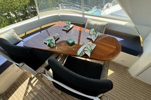 Flybridge Dinette