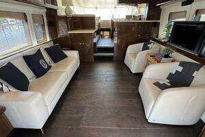 2007 Marquis 55 thumbnail 29