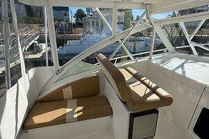 2011 Luhrs 37 IPS Canyon Series thumbnail 12