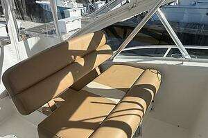2011 Luhrs 37 IPS Canyon Series thumbnail 14