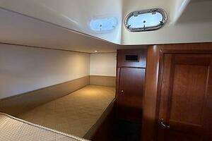2011 Luhrs 37 IPS Canyon Series thumbnail 27