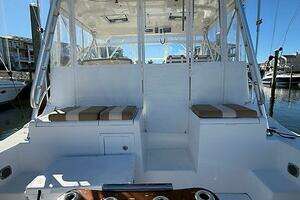 2011 Luhrs 37 IPS Canyon Series thumbnail 6