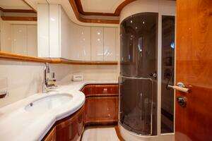 2001 Ferretti Yachts 94 Raised Pilothouse thumbnail 19