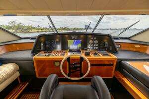 2001 Ferretti Yachts 94 Raised Pilothouse thumbnail 33