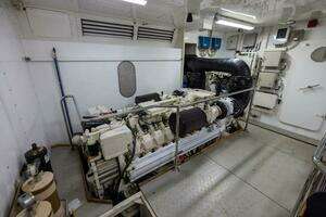 2001 Ferretti Yachts 94 Raised Pilothouse thumbnail 46