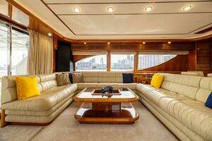 2001 Ferretti Yachts 94 Raised Pilothouse thumbnail 3
