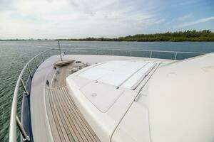 2001 Ferretti Yachts 94 Raised Pilothouse thumbnail 40