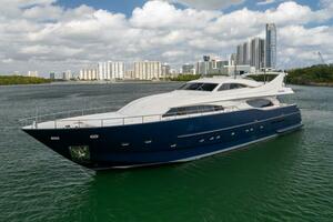 DREAMCHASER 94ft Ferretti Yachts Yacht For Sale
