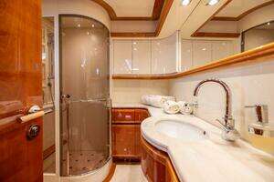 2001 Ferretti Yachts 94 Raised Pilothouse thumbnail 23