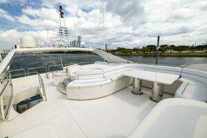 2001 Ferretti Yachts 94 Raised Pilothouse thumbnail 37
