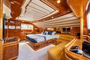 2001 Ferretti Yachts 94 Raised Pilothouse thumbnail 16