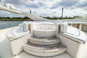 2001 Ferretti Yachts 94 Raised Pilothouse thumbnail 38
