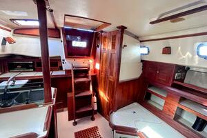 Offline 32ft Island Packet Yacht For Sale