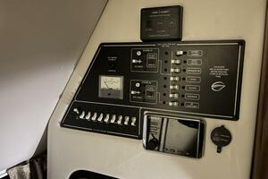 26ft Crownline Yacht For Sale