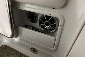 26ft Crownline Yacht For Sale