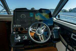 2025 Tiara Yachts 43 LE thumbnail 24