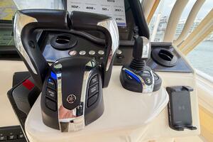 45FT (13.72M) GRADY-WHITE