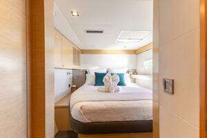 2017 Fountaine Pajot Victoria 67 thumbnail 48
